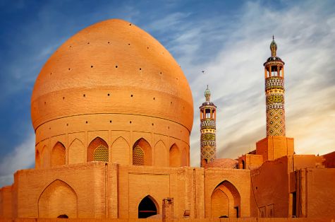Irán: Entre mezquitas y mausoleos.